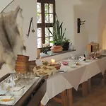 Schloss Schaenke Garni Affittacamere 3*