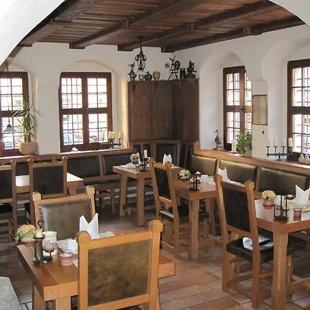 Schloss Schaenke Garni بيت ضيافة
