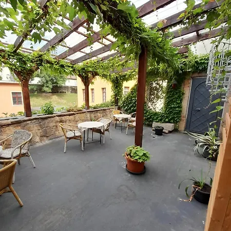 Guest house Schloss-schaenke Garni