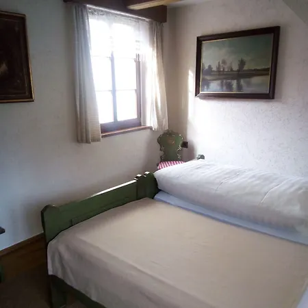 بيت ضيافة Schloss Schaenke Garni 3*