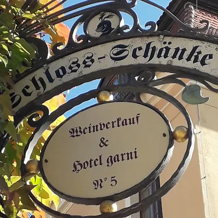 Schloss Schaenke Garni
