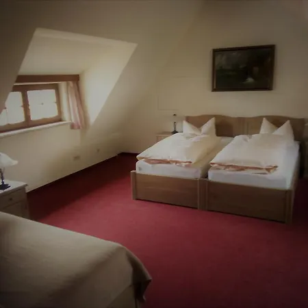 Guest house Schloss-schaenke Garni