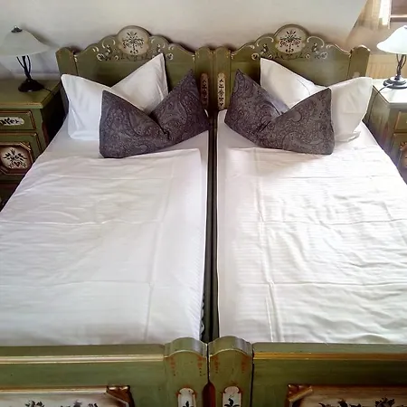 Pensión Schloss Schaenke Garni