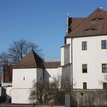 Guest house Schloss-schaenke Garni 3*