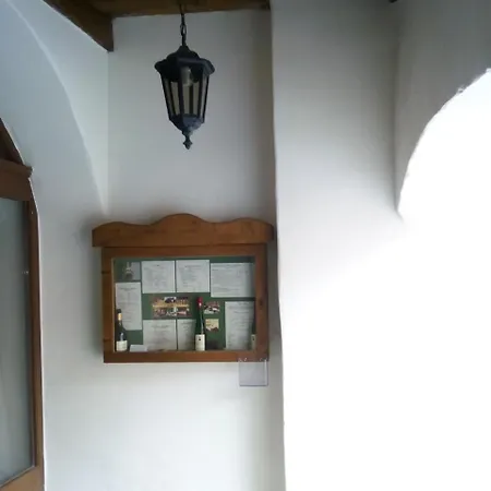 Schloss Schaenke Garni 3*