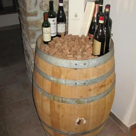بيت ضيافة Schloss Schaenke Garni 3*