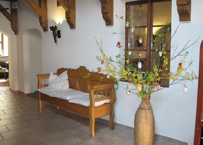 Schloss Schaenke Garni 3*